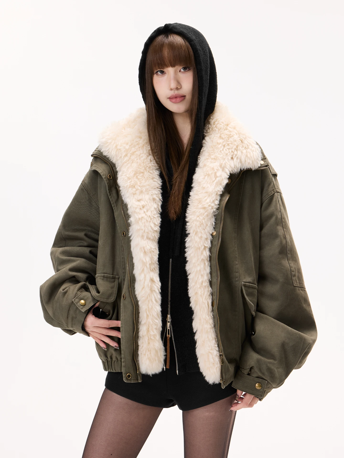 Утепленный кардиган из 100% хлопка для женщин: новая зимняя коллекция, универсальный, стройнящий, повседневный, в стиле милитари
Утепленный кардиган из 100% хлопка для женщин: новая зимняя коллекция, универсальный, стройнящий, повседневный, в стиле милитари