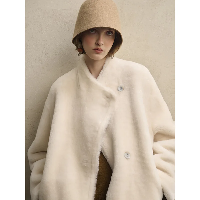 High Quality Long Natural Merino Fur Integrated Fur Coat Medium
High Quality Long Natural Merino Fur Integrated Fur Coat Medium