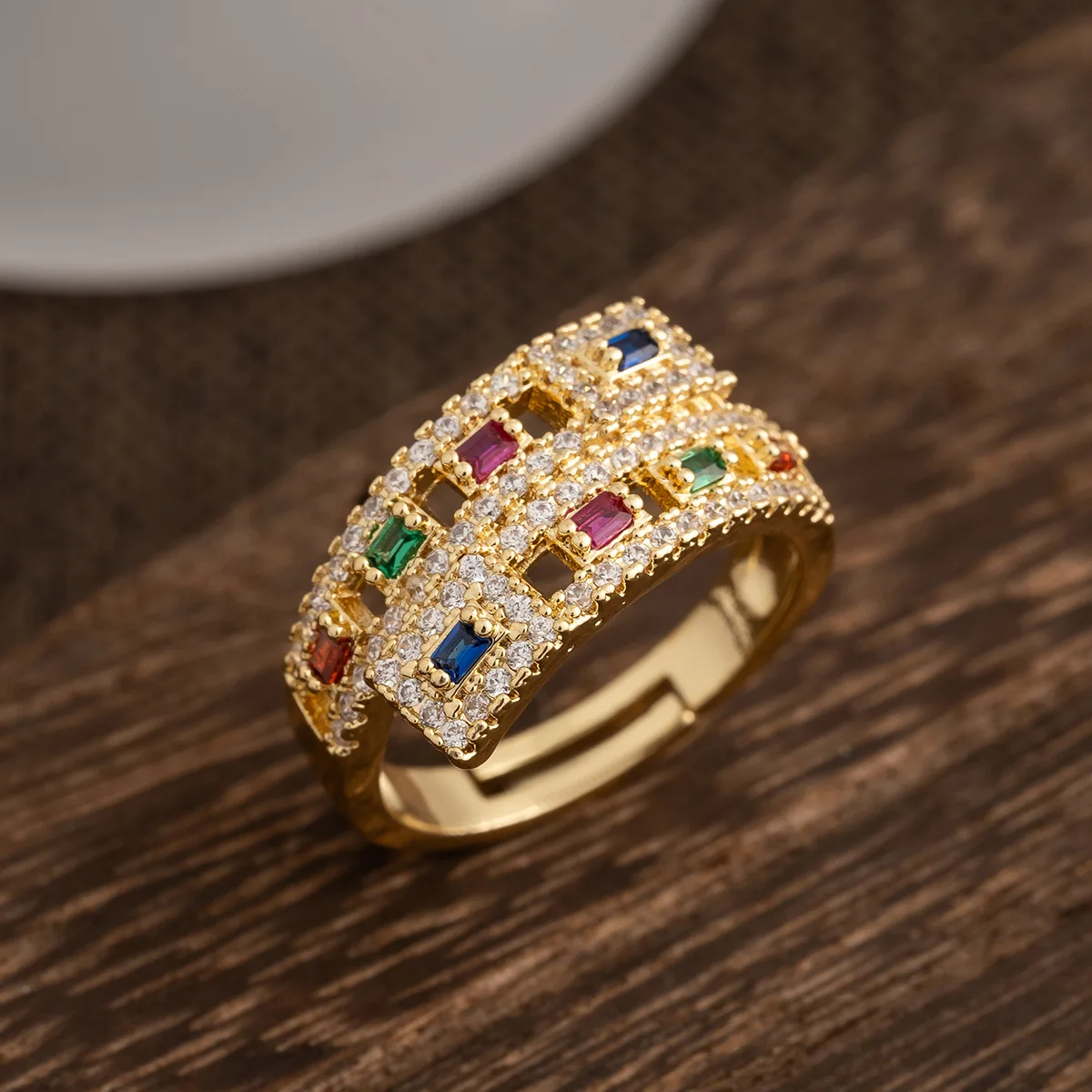 Простое кольцо на палец из стерлингового серебра 925 пробы для женщин с фиолетовым цирконом, роскошное женское обручальное кольцо принцессы, ювелирные изделия
Простое кольцо на палец из стерлингового серебра 925 пробы для женщин с фиолетовым цирконом, роскошное женское обручальное кольцо принцессы, ювелирные изделия