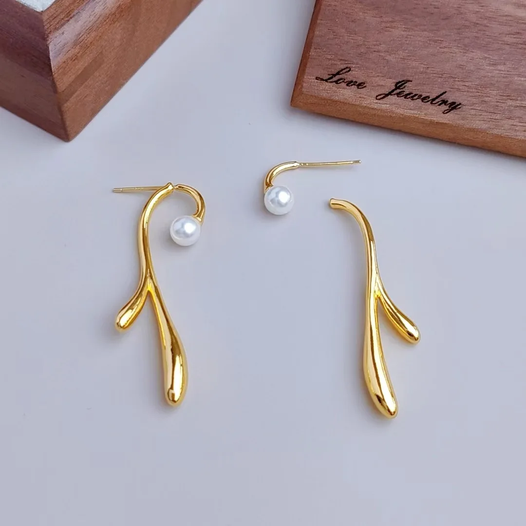 Vine Long Simple Personality Can Be Disassembled Wear Earrings Earrings Simple Niche Exquisite Autumn and Winter Earrings Earrin
Vine Long Simple Personality Can Be Disassembled Wear Earrings Earrings Simple Niche Exquisite Autumn and Winter Earrings Earrin