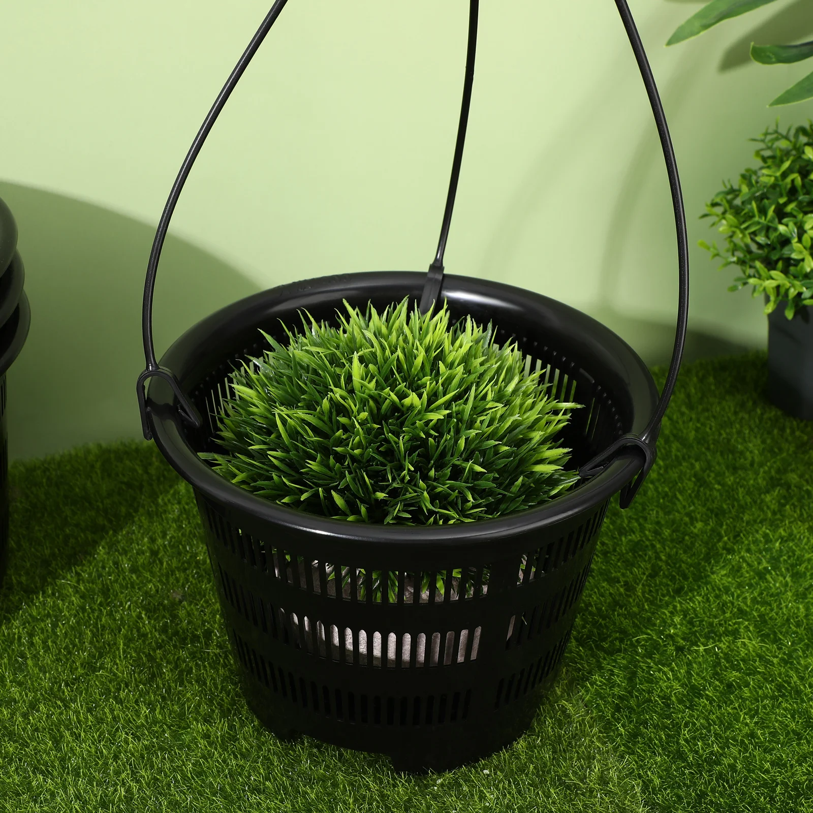 Thickened Black Plastic Orchid Hanging Baskets Breathable Pots with Hooks Hollow Out Design Easy Drainage Flower for Indoor
Thickened Black Plastic Orchid Hanging Baskets Breathable Pots with Hooks Hollow Out Design Easy Drainage Flower for Indoor