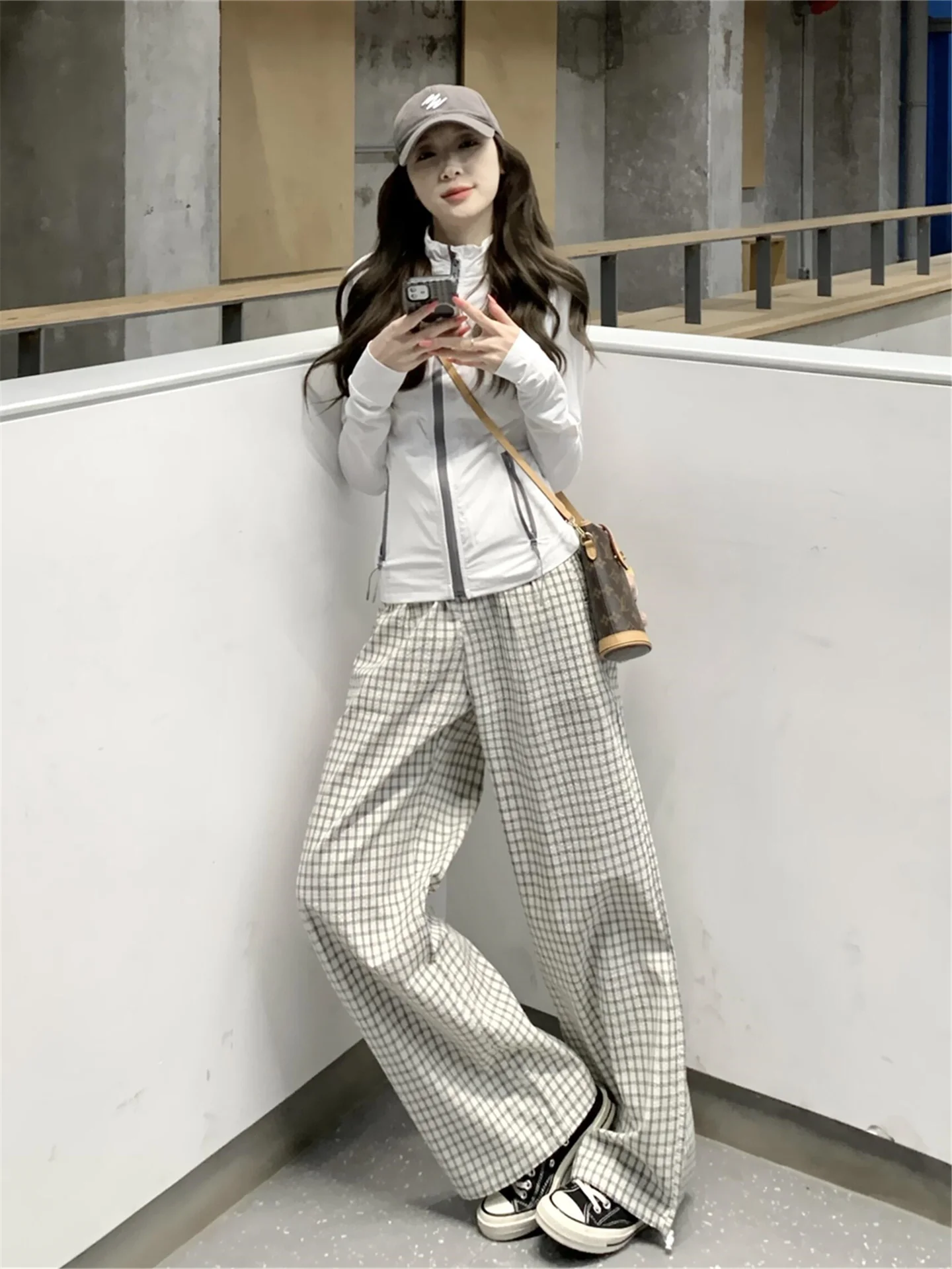 American Retro Plaid Wide Leg Pants Women Summer High Waist Slim Folded Loose Drapey Tall Extended Casual Pants
American Retro Plaid Wide Leg Pants Women Summer High Waist Slim Folded Loose Drapey Tall Extended Casual Pants