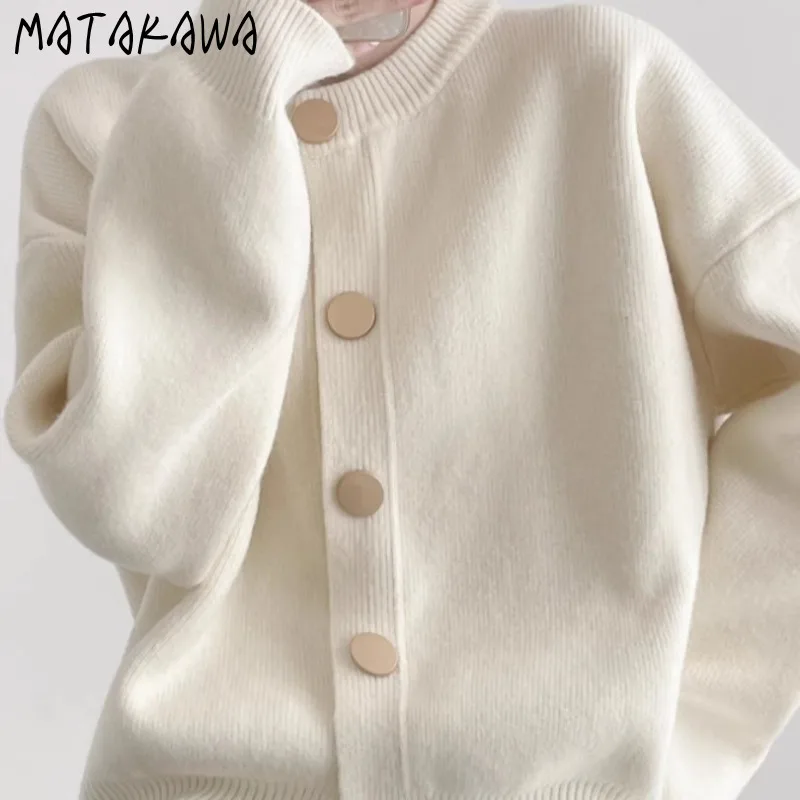 Matakawa Autumn Winter Clothes Woman Sweaters Solid Korean Fashion Chic Cardigans Sweet Warm Single Breasted Sueter Mujer
Matakawa Autumn Winter Clothes Woman Sweaters Solid Korean Fashion Chic Cardigans Sweet Warm Single Breasted Sueter Mujer