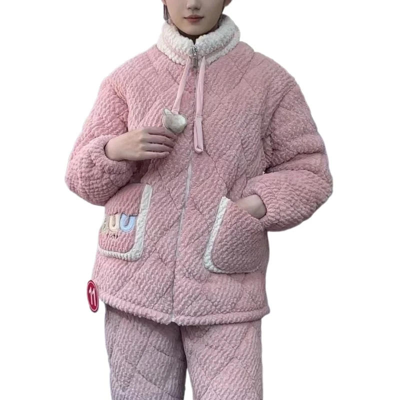 Трехслойная сверхтолстая модная осенне-зимняя новая женская пижама с хлопковой подкладкой и воротником-стойкой на молнии, сохраняет тепло, когда вы выход
Трехслойная сверхтолстая модная осенне-зимняя новая женская пижама с хлопковой подкладкой и воротником-стойкой на молнии, сохраняет тепло, когда вы выход