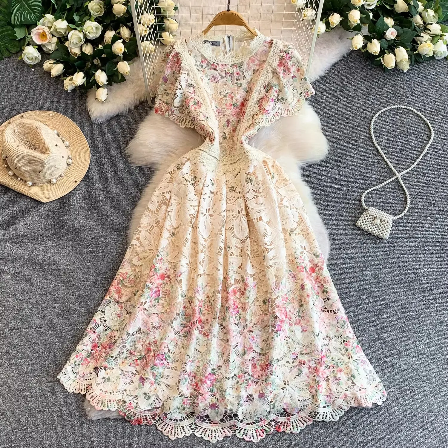 Elegant Lace Embroidery Hollow out Midi Dress Short Sleeve Slim High Waist French Vintage Floral Print for Women Party Prom
Elegant Lace Embroidery Hollow out Midi Dress Short Sleeve Slim High Waist French Vintage Floral Print for Women Party Prom