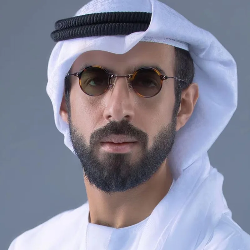 Small Frame Circular Personalized Hip-hop 2024 Fashion Metal Retro Light Luxury Simple Sunglasses Men's and Women's Flat Lenses
Small Frame Circular Personalized Hip-hop 2024 Fashion Metal Retro Light Luxury Simple Sunglasses Men's and Women's Flat Lenses