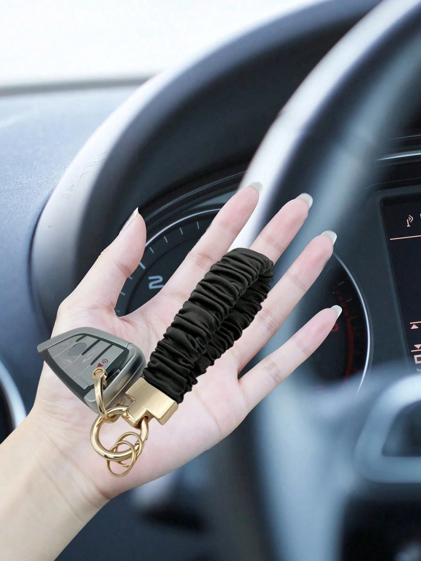 1 шт. модный эластичный брелок для волос, мягкий атласный ремешок на запястье, D-образное кольцо, держатель для ключей, без помощи рук, защита от потери, модный аксессуар, желание
1 шт. модный эластичный брелок для волос, мягкий атласный ремешок на запястье, D-образное кольцо, держатель для ключей, без помощи рук, защита от потери, модный аксессуар, желание