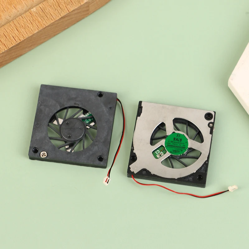 3004 3 см 30 мм вентилятор 30x30x4 мм 5 В 0,20 А миниатюрный вентилятор, используемый для бокового рассеивания тепла, охлаждающий вентилятор с плоской панелью проектора
3004 3 см 30 мм вентилятор 30x30x4 мм 5 В 0,20 А миниатюрный вентилятор, используемый для бокового рассеивания тепла, охлаждающий вентилятор с плоской панелью проектора