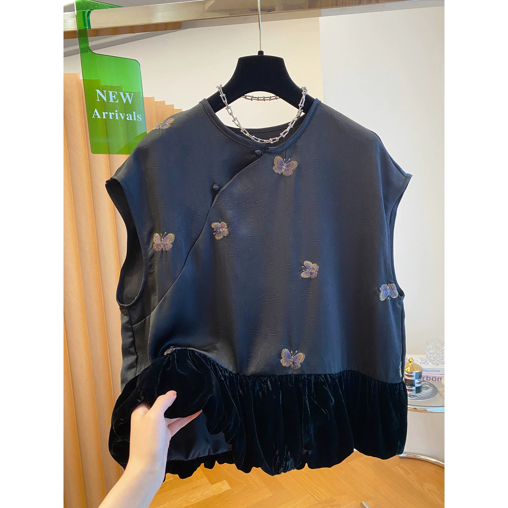 Fashionable Versatile New Chinese Style Shirt Elegant Summer 2026 Women's Clothing Embroidery Polyester Fiber round...
Fashionable Versatile New Chinese Style Shirt Elegant Summer 2026 Women's Clothing Embroidery Polyester Fiber round...