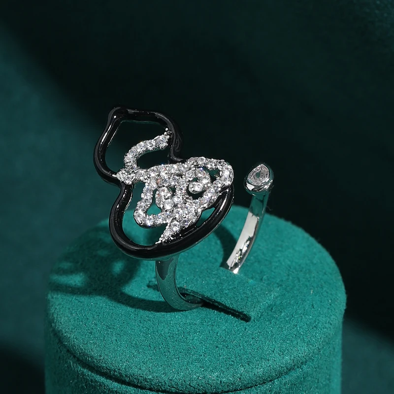 Woman Vintage Hollow Calabash Black Ring 2026 Silver Color Rhinestone Chinese Style Luxury Mother's Day Accessories Jewelry Gift
Woman Vintage Hollow Calabash Black Ring 2026 Silver Color Rhinestone Chinese Style Luxury Mother's Day Accessories Jewelry Gift