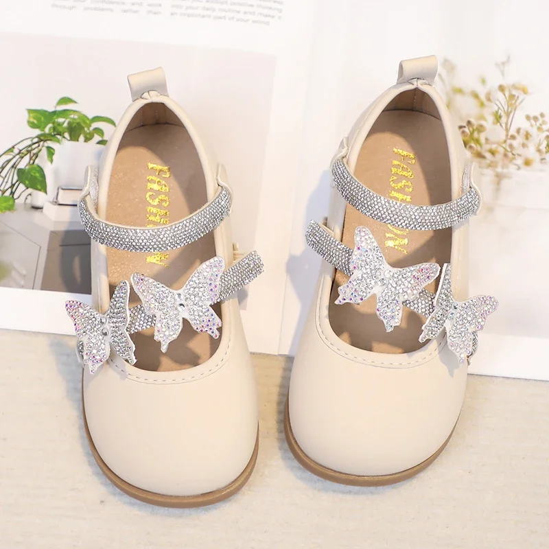 Summer Princess Fashion Elegant Lightweight Casual Shoes Hot Selling Water Diamond Children's Soft Bow Comfortable Flat Shoes
Summer Princess Fashion Elegant Lightweight Casual Shoes Hot Selling Water Diamond Children's Soft Bow Comfortable Flat Shoes