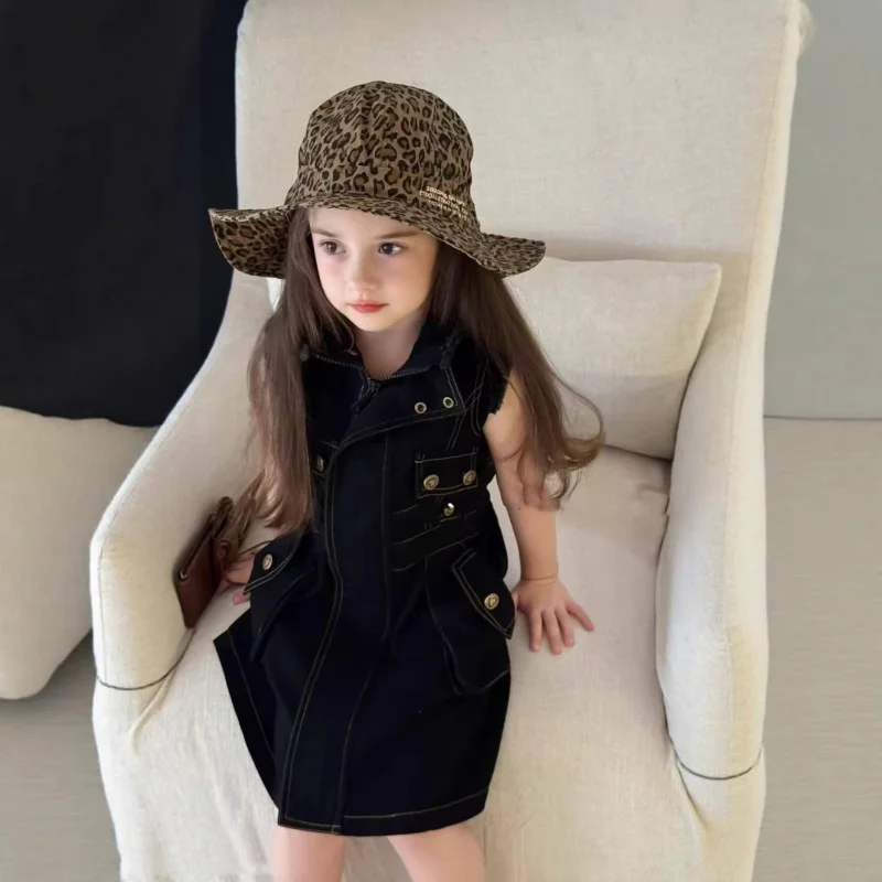 Children's clothing, girls' denim sleeveless tank top dress2026New children's clothing supply
Children's clothing, girls' denim sleeveless tank top dress2026New children's clothing supply