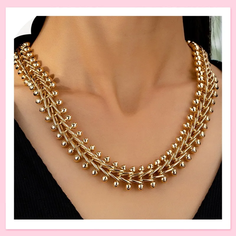 Fashion Temperament Boast Chain Necklace Simple and Exquisite Light Luxury Elegant Temperament Neck Chain Collarbone Chain Femal
Fashion Temperament Boast Chain Necklace Simple and Exquisite Light Luxury Elegant Temperament Neck Chain Collarbone Chain Femal