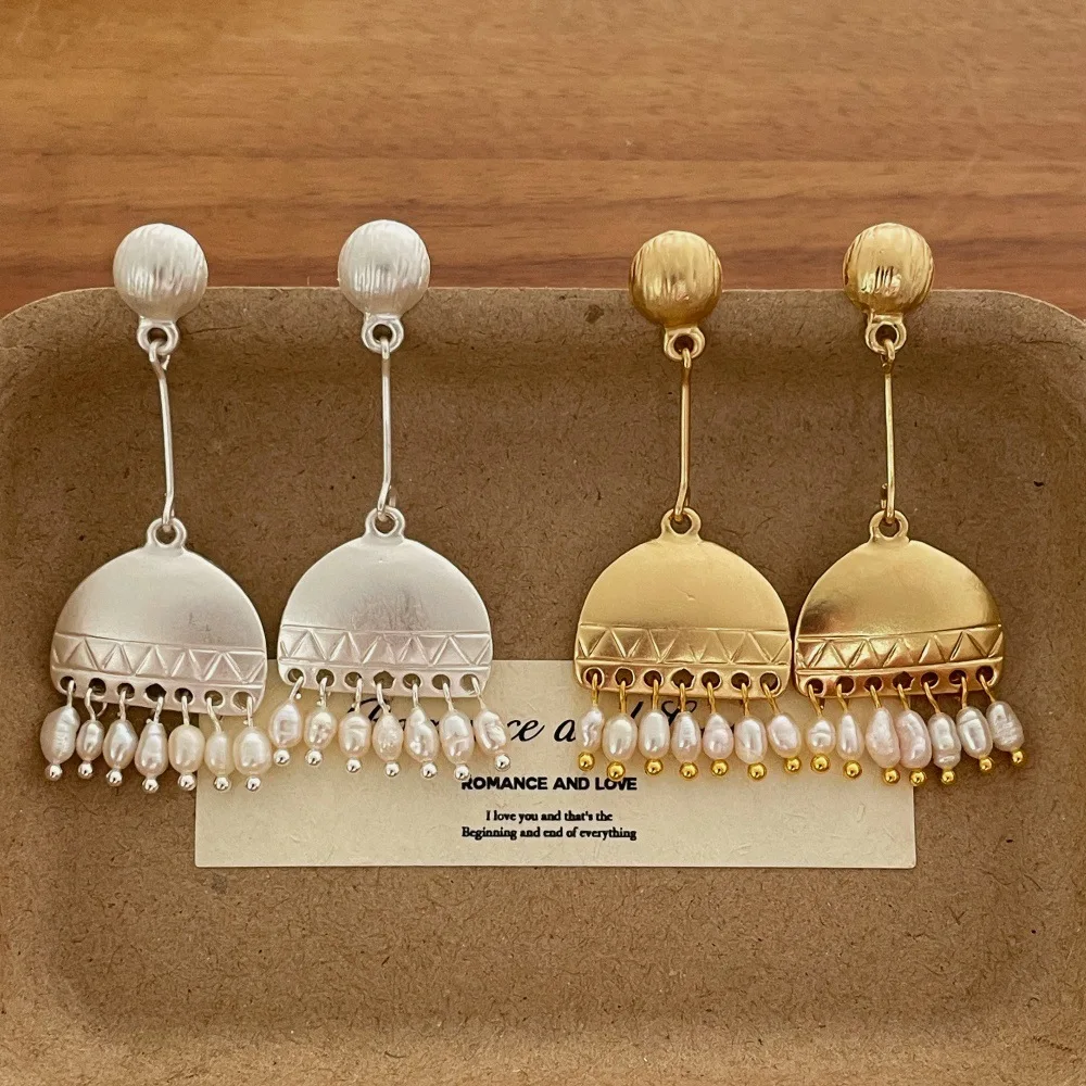Unique Personality Temperament Irregular Pearl Drop Earrings Fashion Advanced Sense New Chinese Style Designer Geometric Jewelry
Unique Personality Temperament Irregular Pearl Drop Earrings Fashion Advanced Sense New Chinese Style Designer Geometric Jewelry