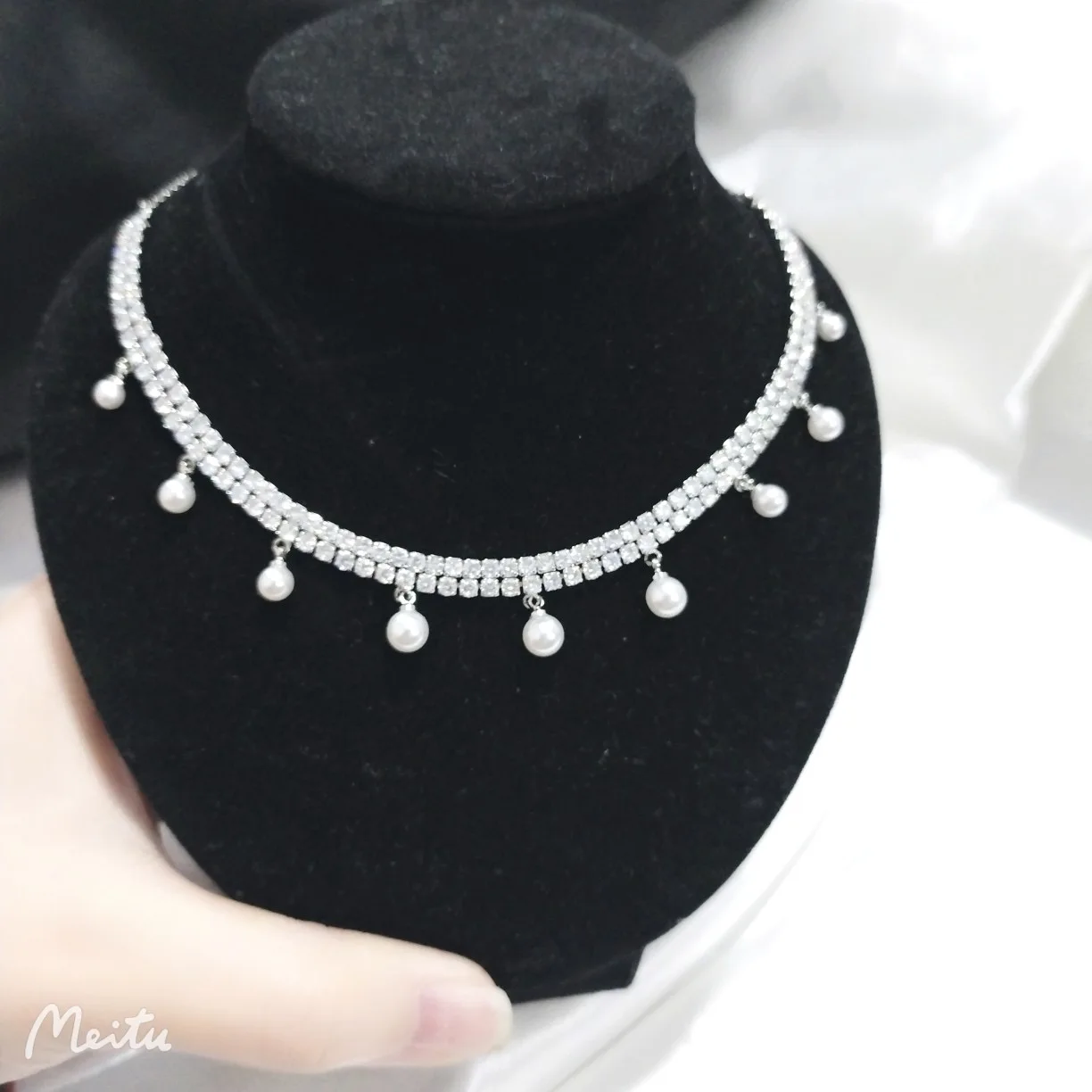 Pure silver s925 necklace Personalized and trendy, essential necklace for attending banquets, high-end and fashionable
Pure silver s925 necklace Personalized and trendy, essential necklace for attending banquets, high-end and fashionable