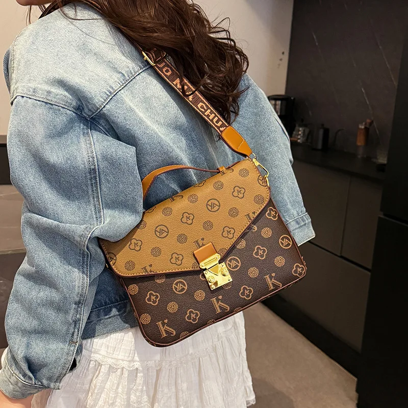 Premium Square Shoulder Bag | 2025 Spring Summer Fashion with Printed Letters & Metal Lock | Versatile & Stylish 
Premium Square Shoulder Bag | 2025 Spring Summer Fashion with Printed Letters & Metal Lock | Versatile & Stylish