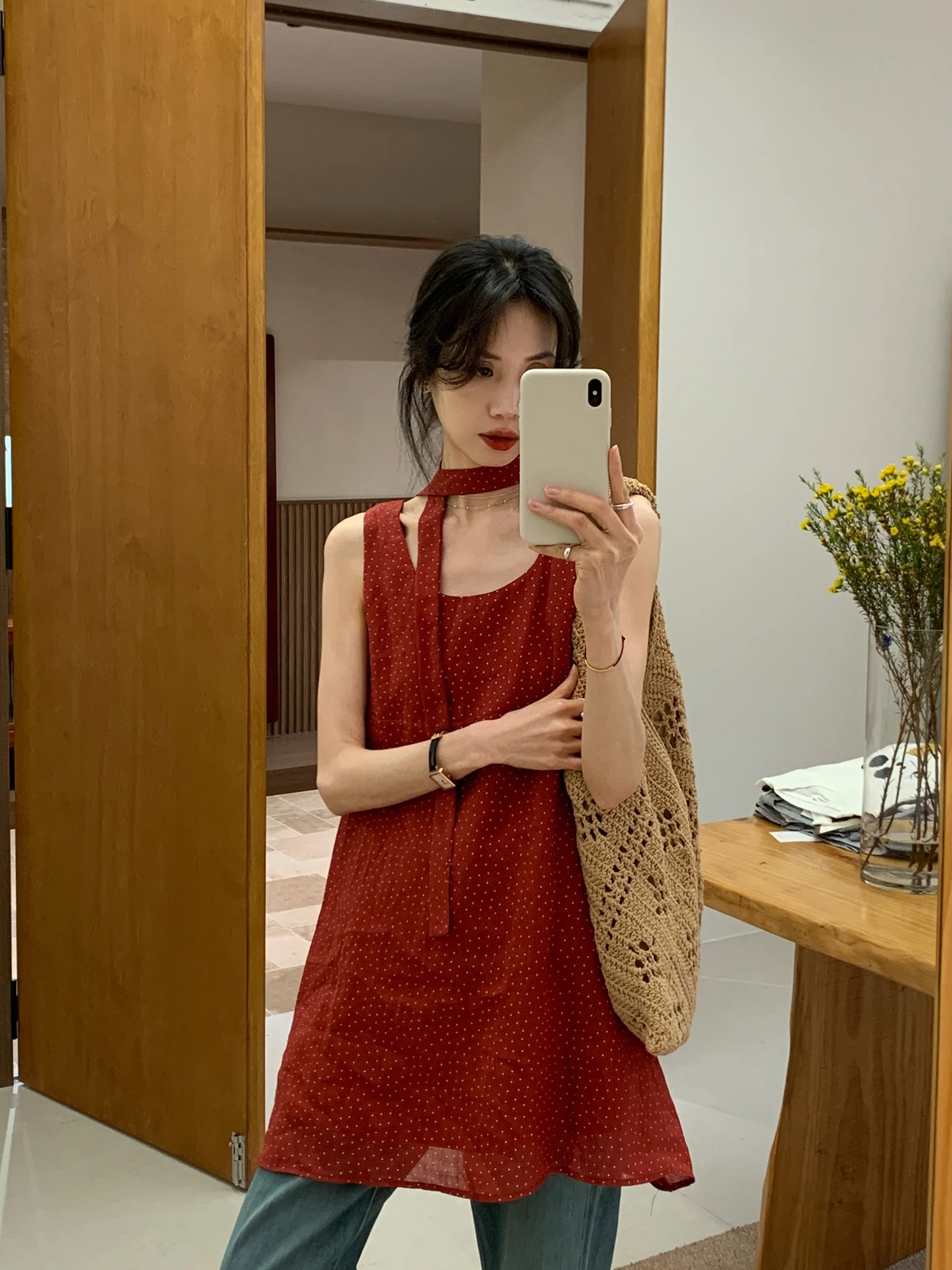 Red Polka Dot Linen Strap Vest Women's Early Summer Beautiful Top Slimming Small Shirt round Neckline Belted Loose Fit
Red Polka Dot Linen Strap Vest Women's Early Summer Beautiful Top Slimming Small Shirt round Neckline Belted Loose Fit