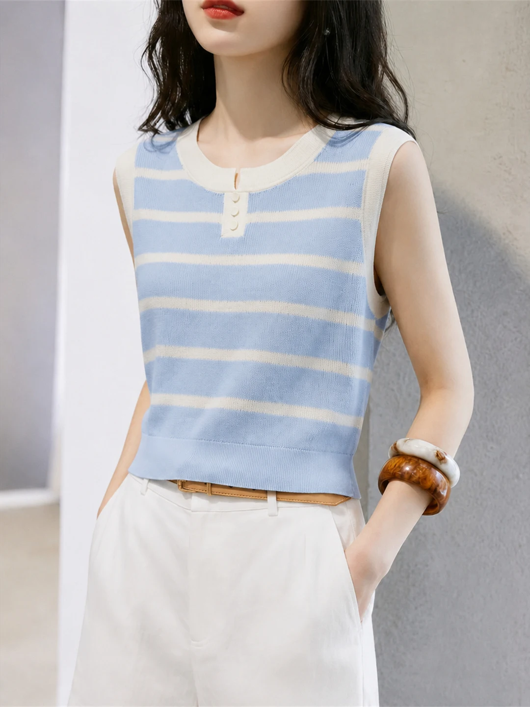 Striped Ice Silk Knitted Vest Sleeveless Color Block Top Korean Style Summer High Sensation Commute Style Small Shirt
Striped Ice Silk Knitted Vest Sleeveless Color Block Top Korean Style Summer High Sensation Commute Style Small Shirt