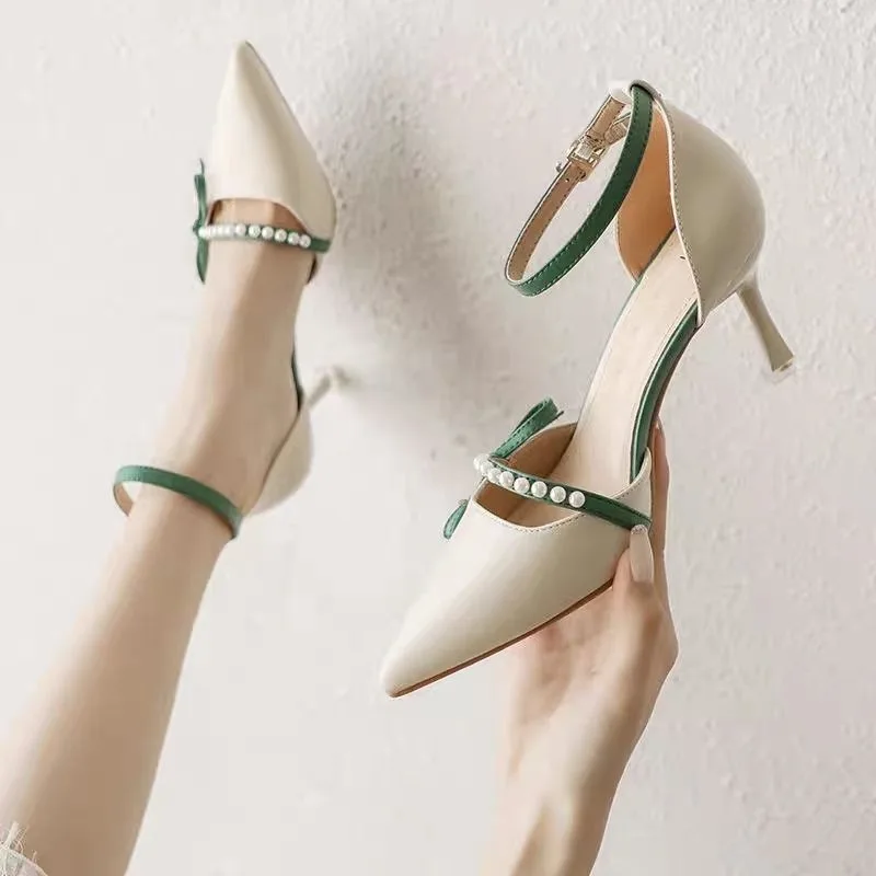 Beige High Heels Comfortable 2026 Style Women's Fashion Single Shoes Sharp Pointed Toe Thin Heel Wedding Shoes with Buckle
Beige High Heels Comfortable 2026 Style Women's Fashion Single Shoes Sharp Pointed Toe Thin Heel Wedding Shoes with Buckle