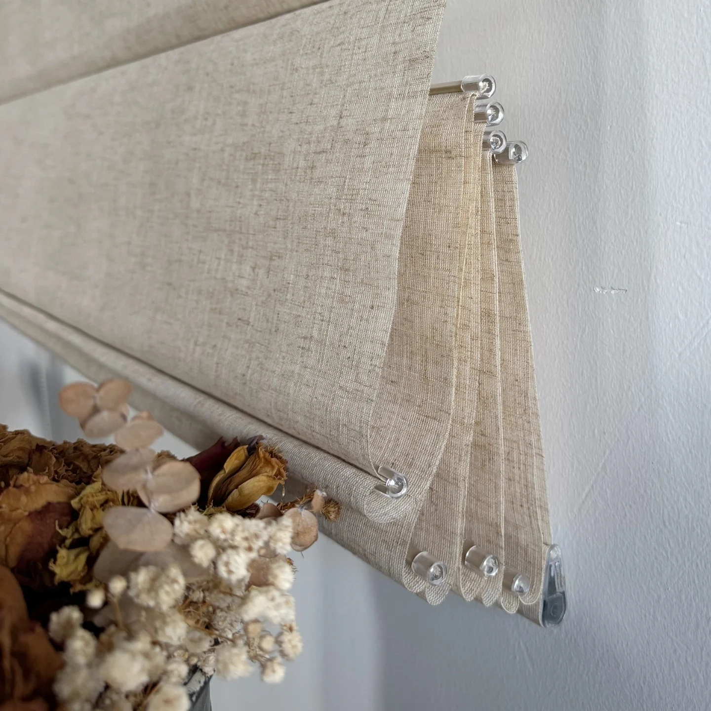 Natural Color Roman Blinds with Built-In Manual Technique Plain Fabric for Bedroom & Living Room for Home Decor
Natural Color Roman Blinds with Built-In Manual Technique Plain Fabric for Bedroom & Living Room for Home Decor