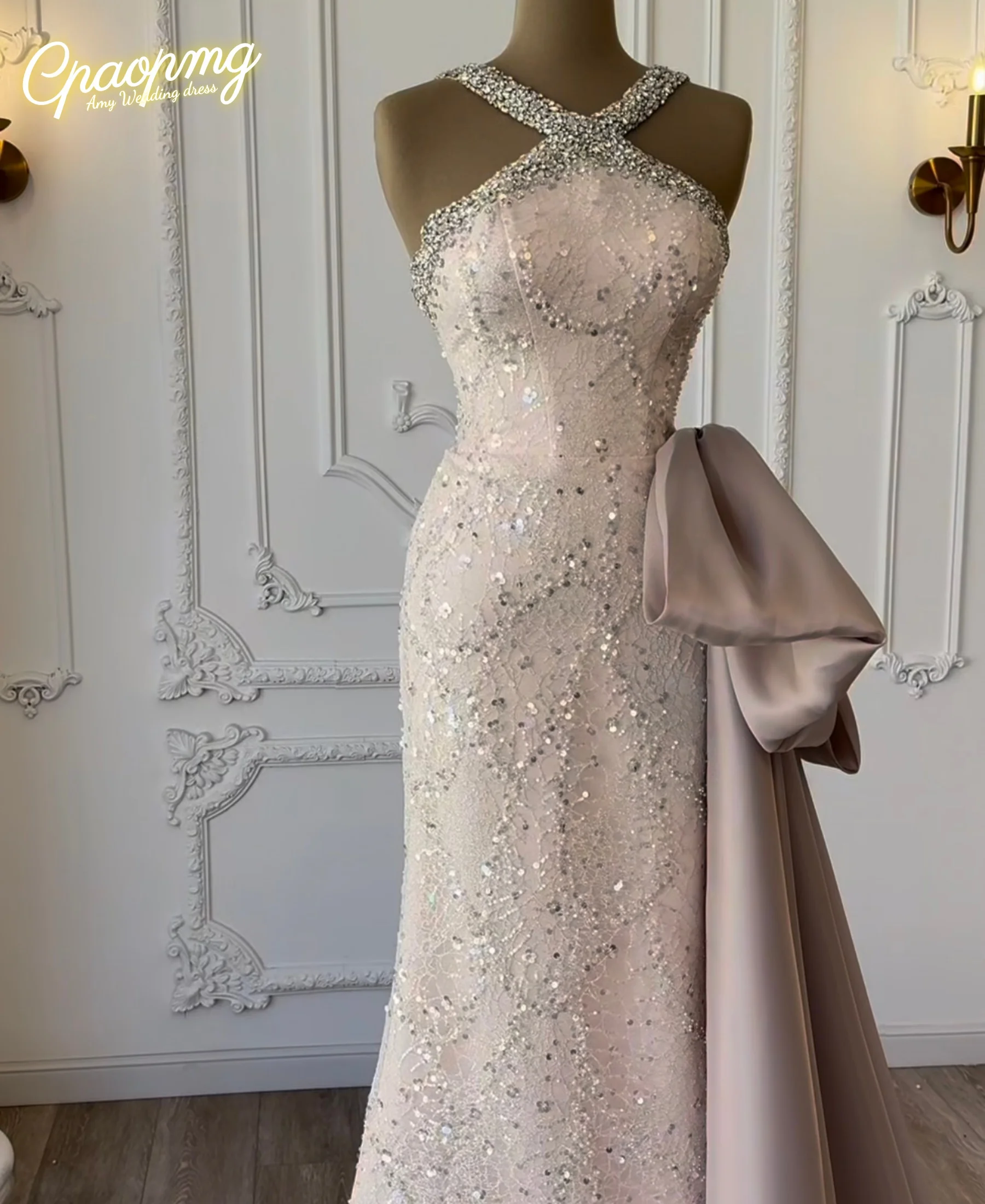 Индивидуальный пошив роскошного вечернего платья с вырезом халтер, длинное платье-русалка для свадьбы, выпускного вечера, торжественного мероприятия
Индивидуальный пошив роскошного вечернего платья с вырезом халтер, длинное платье-русалка для свадьбы, выпускного вечера, торжественного мероприятия