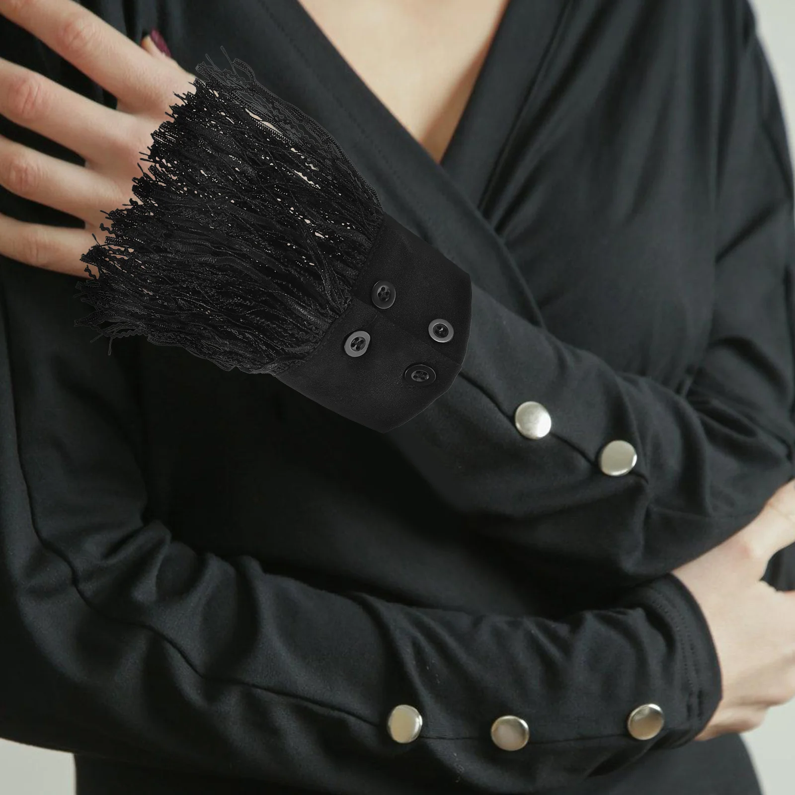 1Pair Elegant Tassel Decorative Fake Sleeves Detachable Lolita Accessories for Women Girls Halloween Christmas Party
1Pair Elegant Tassel Decorative Fake Sleeves Detachable Lolita Accessories for Women Girls Halloween Christmas Party