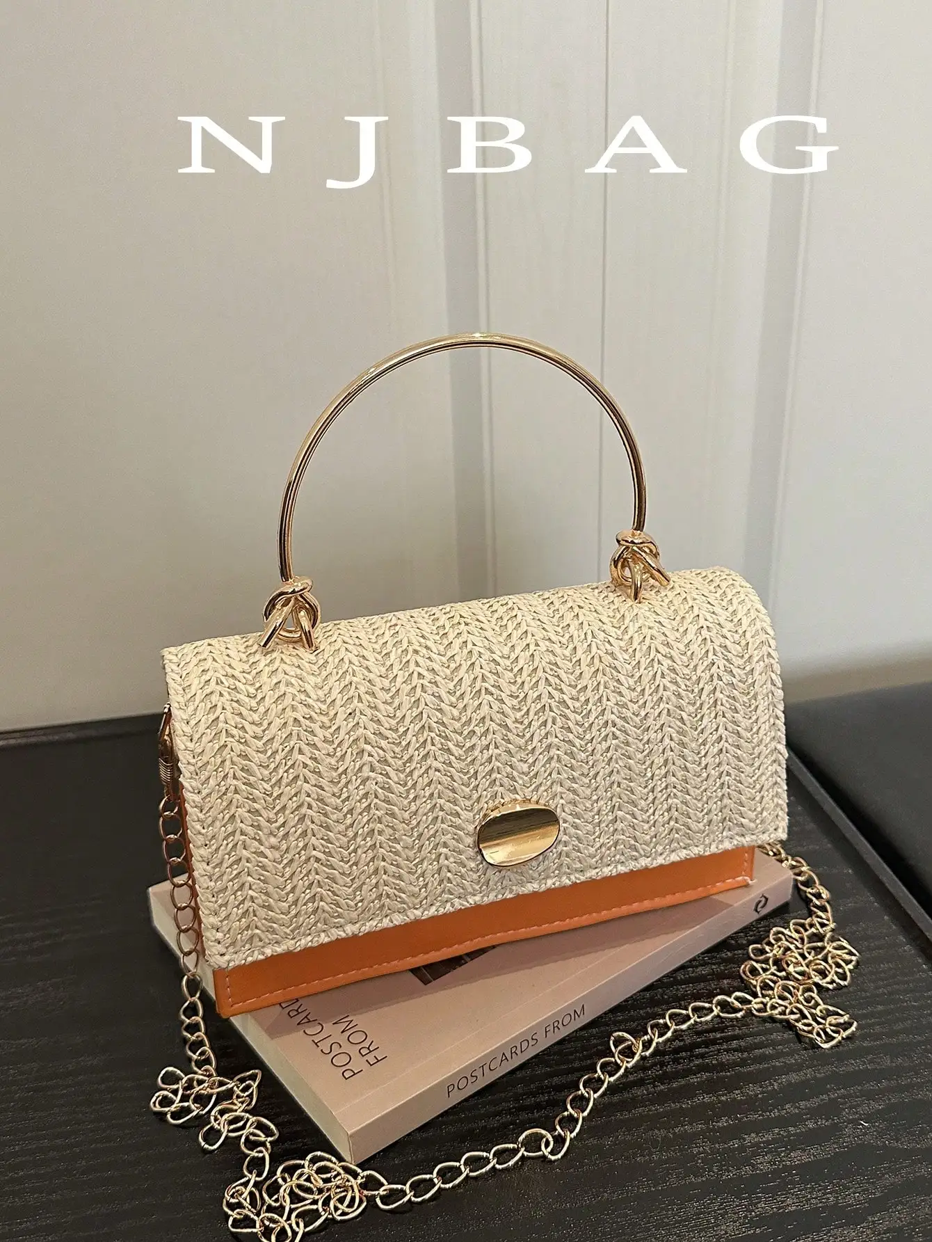 Mini Fashionable Woven Handbag (Random Stitching Color), Woven Bag
Mini Fashionable Woven Handbag (Random Stitching Color), Woven Bag