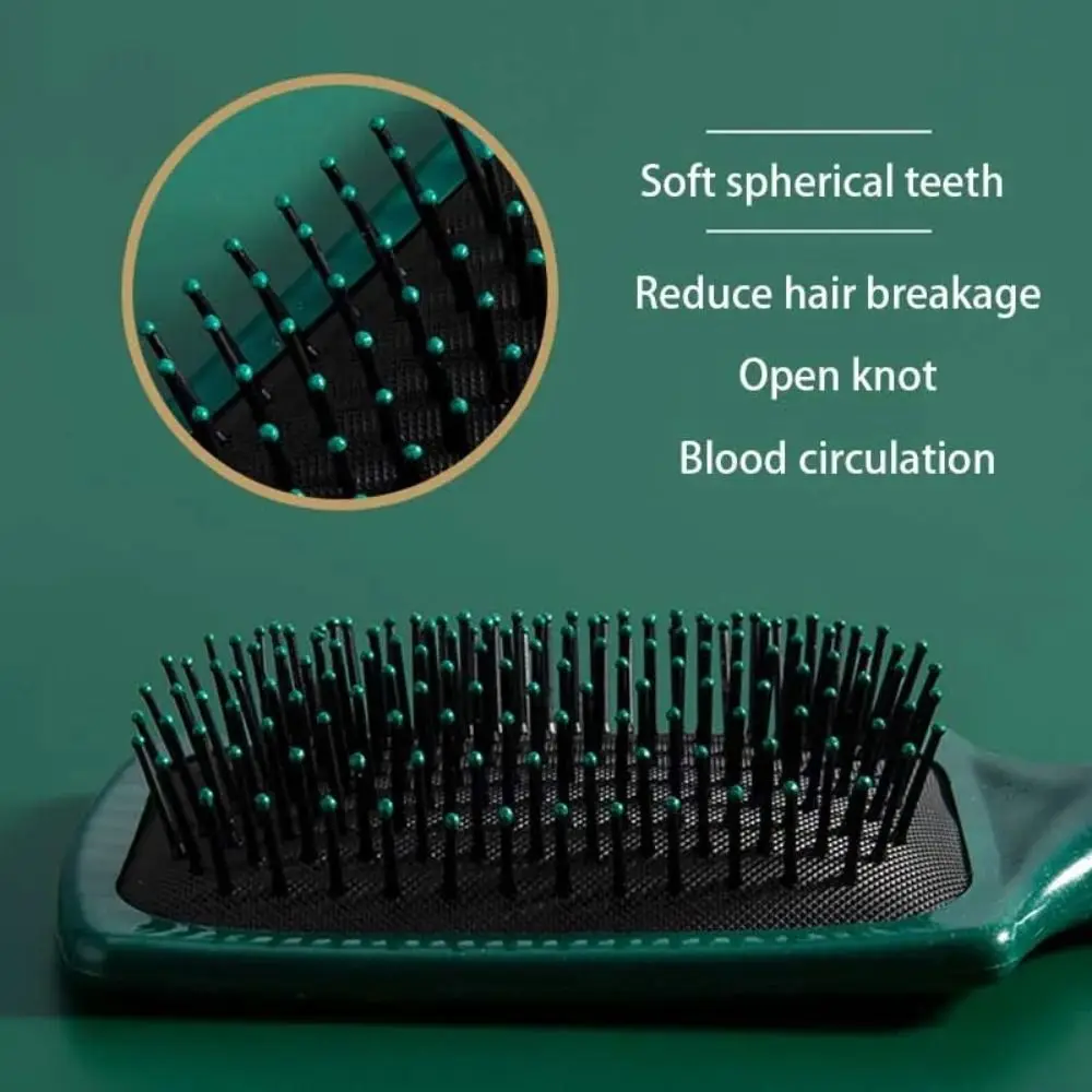 Аксессуары: Расческа-подушка темно-зеленого цвета для укладки, массажа кожи головы, антистатическая, для салонов красоты
Аксессуары: Расческа-подушка темно-зеленого цвета для укладки, массажа кожи головы, антистатическая, для салонов красоты