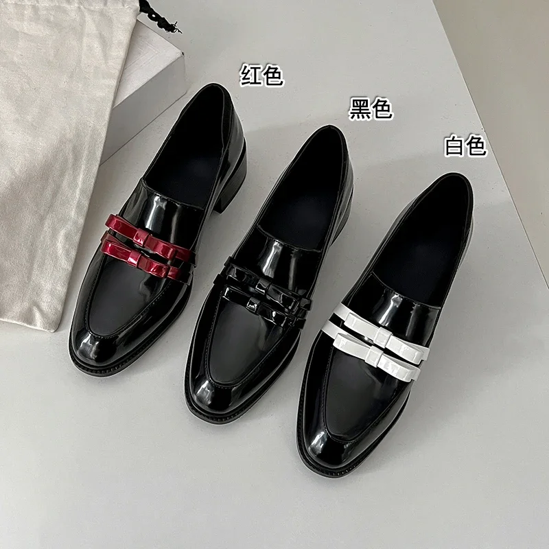 Sheepskin single shoes for women in spring and summer 2025 new round toe loafers butterfly bow high heels for women shoes
Sheepskin single shoes for women in spring and summer 2025 new round toe loafers butterfly bow high heels for women shoes