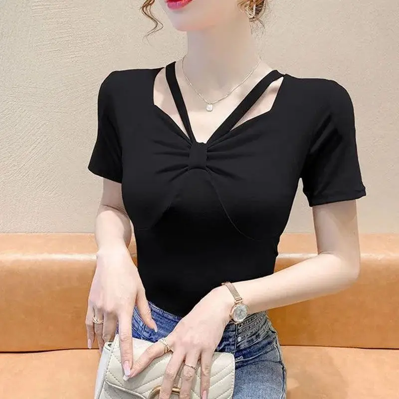 Summer Women Clothes Fashion Casual Simplicity Solid Color Short Sleeve T-Shirt Women's Slim All-match Temperament V-neckTops
Summer Women Clothes Fashion Casual Simplicity Solid Color Short Sleeve T-Shirt Women's Slim All-match Temperament V-neckTops
