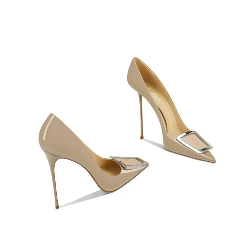 Spring/Summer Pointed Water Diamond Shallow Mouth Sequin Single Shoes Thin High Heels Banquet Dress Large and Small Women's Shoe
Spring/Summer Pointed Water Diamond Shallow Mouth Sequin Single Shoes Thin High Heels Banquet Dress Large and Small Women's Shoe