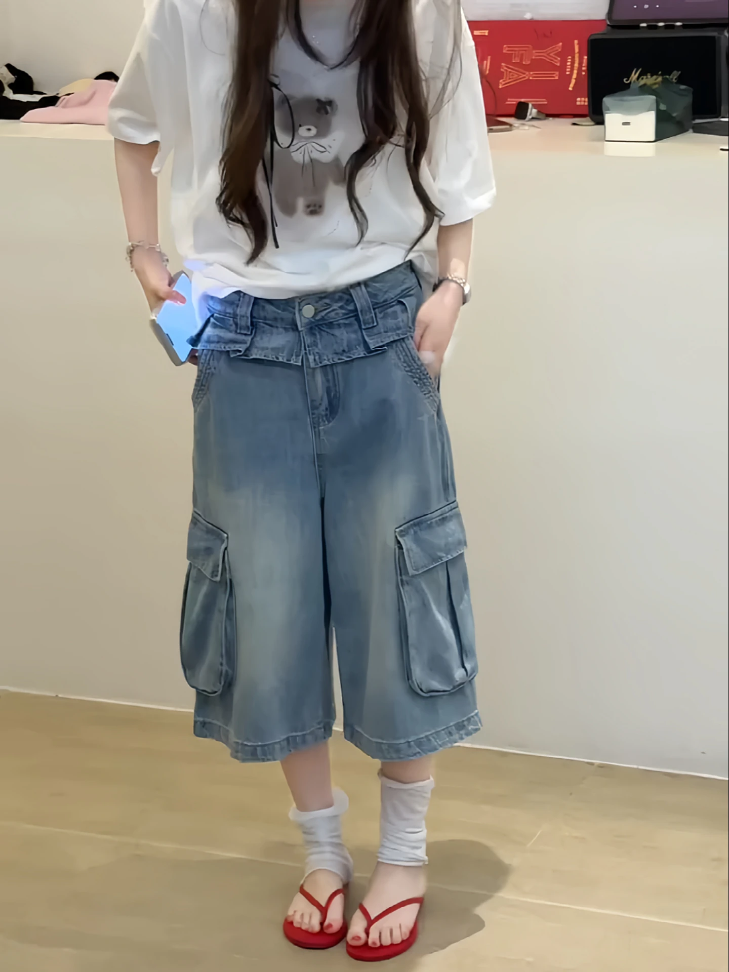 plus Size American Retro Workwear Denim Shorts Women Summer New High Street Loose Slimming Pleated Seven-Foot Pants
plus Size American Retro Workwear Denim Shorts Women Summer New High Street Loose Slimming Pleated Seven-Foot Pants