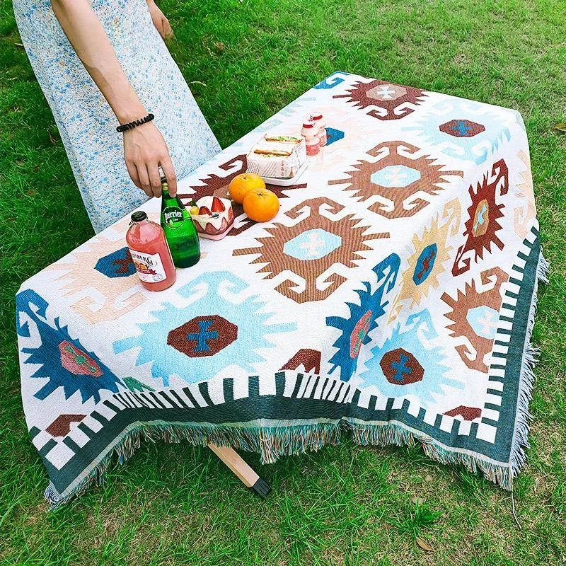 Outdoor Camping Rectangular Tablecloth Fashionable Bohemian Portable Picnic Cloth Geometric Pattern Ethnic Style Home Textile
Outdoor Camping Rectangular Tablecloth Fashionable Bohemian Portable Picnic Cloth Geometric Pattern Ethnic Style Home Textile