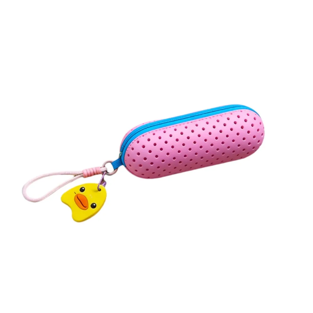 EVA Material Swimming Goggles Case Soft Case Breathable Design Portable Goggles Bag Anti-Scratch Waterproof Eyeglasses Organizer
EVA Material Swimming Goggles Case Soft Case Breathable Design Portable Goggles Bag Anti-Scratch Waterproof Eyeglasses Organizer