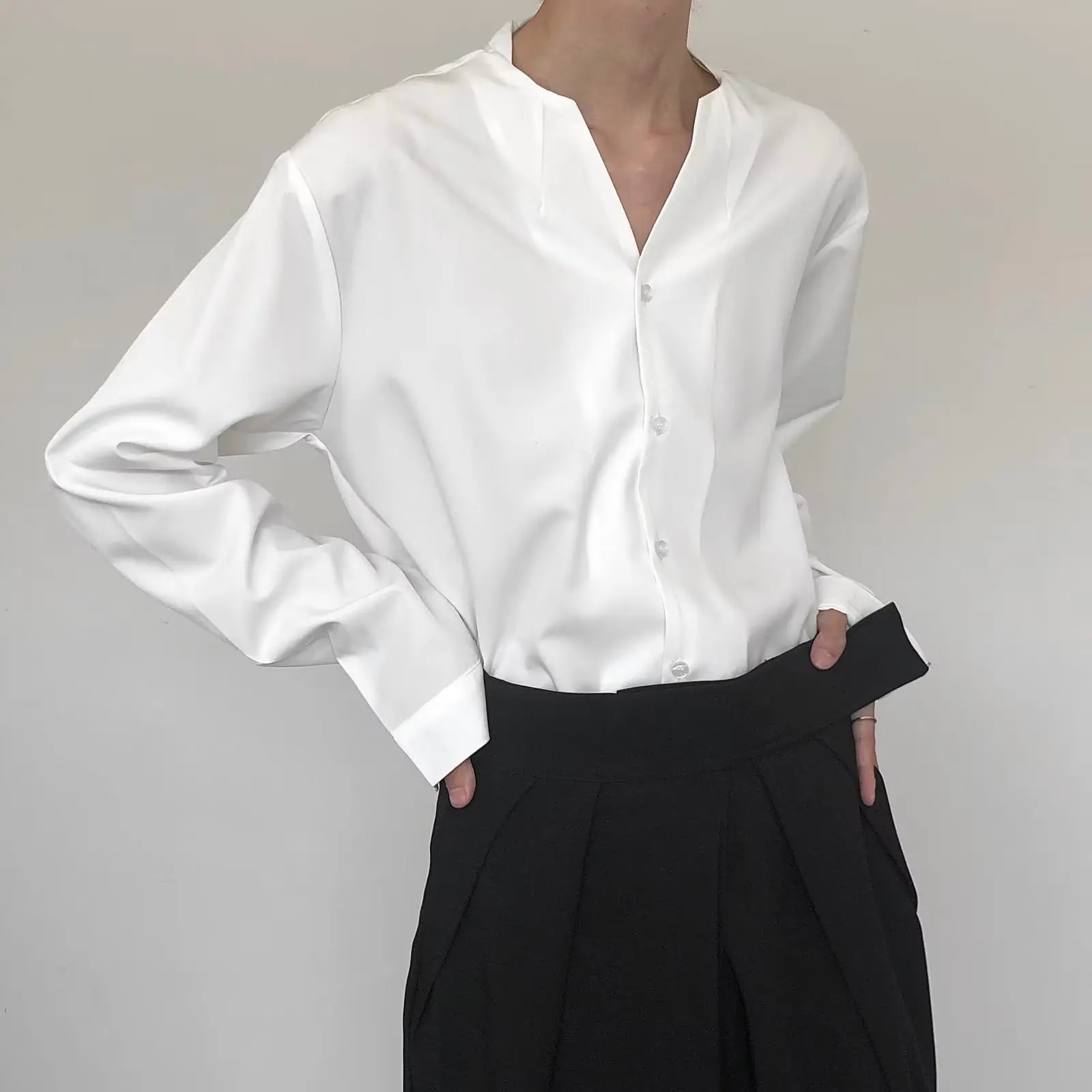 Men's High-quality V-neck Long Sleeve Standard-fit Solid Basic Dress Shirt Without Pocket Social White Work Office Shirts B145
Men's High-quality V-neck Long Sleeve Standard-fit Solid Basic Dress Shirt Without Pocket Social White Work Office Shirts B145