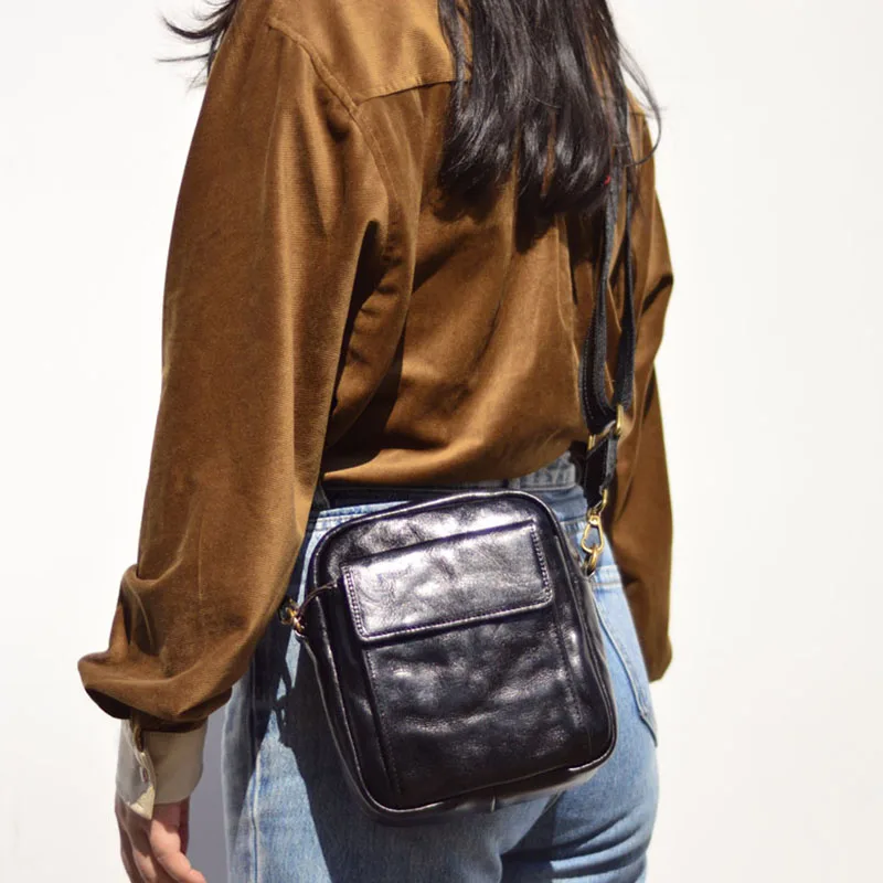 AETOO кожа растительного дубления, нейтральная ручная сумка с цветочным принтом, модная повседневная сумка через плечо, кожаная повседневная сумка через плечо с верхним слоем
AETOO кожа растительного дубления, нейтральная ручная сумка с цветочным принтом, модная повседневная сумка через плечо, кожаная повседневная сумка через плечо с верхним слоем