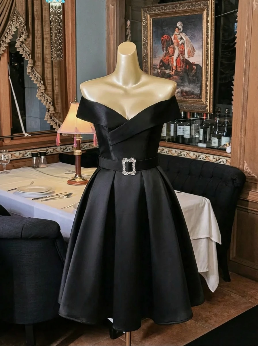 Summer French High-end Elegant Evening Gown Women's Sleeveless Backless Sashes Strapless Short Dress Sexy Fashion Ball Clothing
Summer French High-end Elegant Evening Gown Women's Sleeveless Backless Sashes Strapless Short Dress Sexy Fashion Ball Clothing