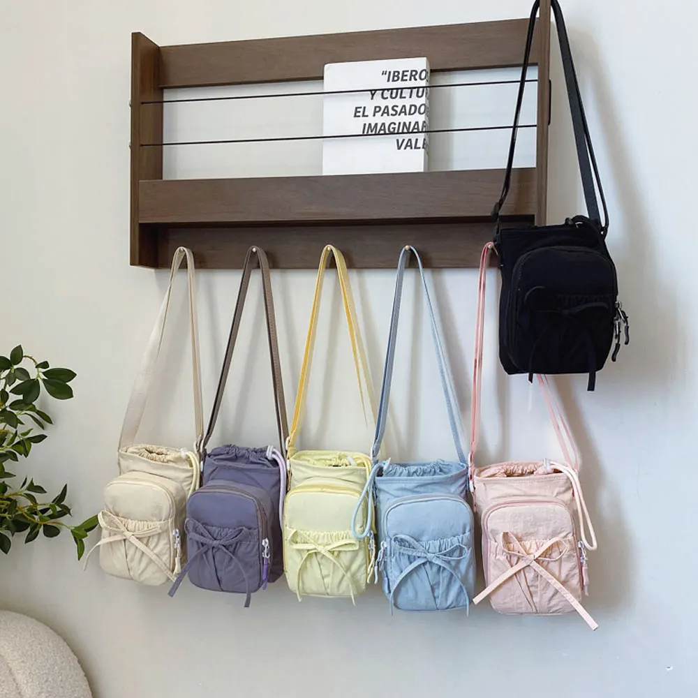New Outdoor Lightweight Butterfly-Shaped Crossbody Bag, Waterproof Mobile Phone Bag, Insulated Water Bottle Bag, Women's Shoulder Bag
New Outdoor Lightweight Butterfly-Shaped Crossbody Bag, Waterproof Mobile Phone Bag, Insulated Water Bottle Bag, Women's Shoulder Bag
