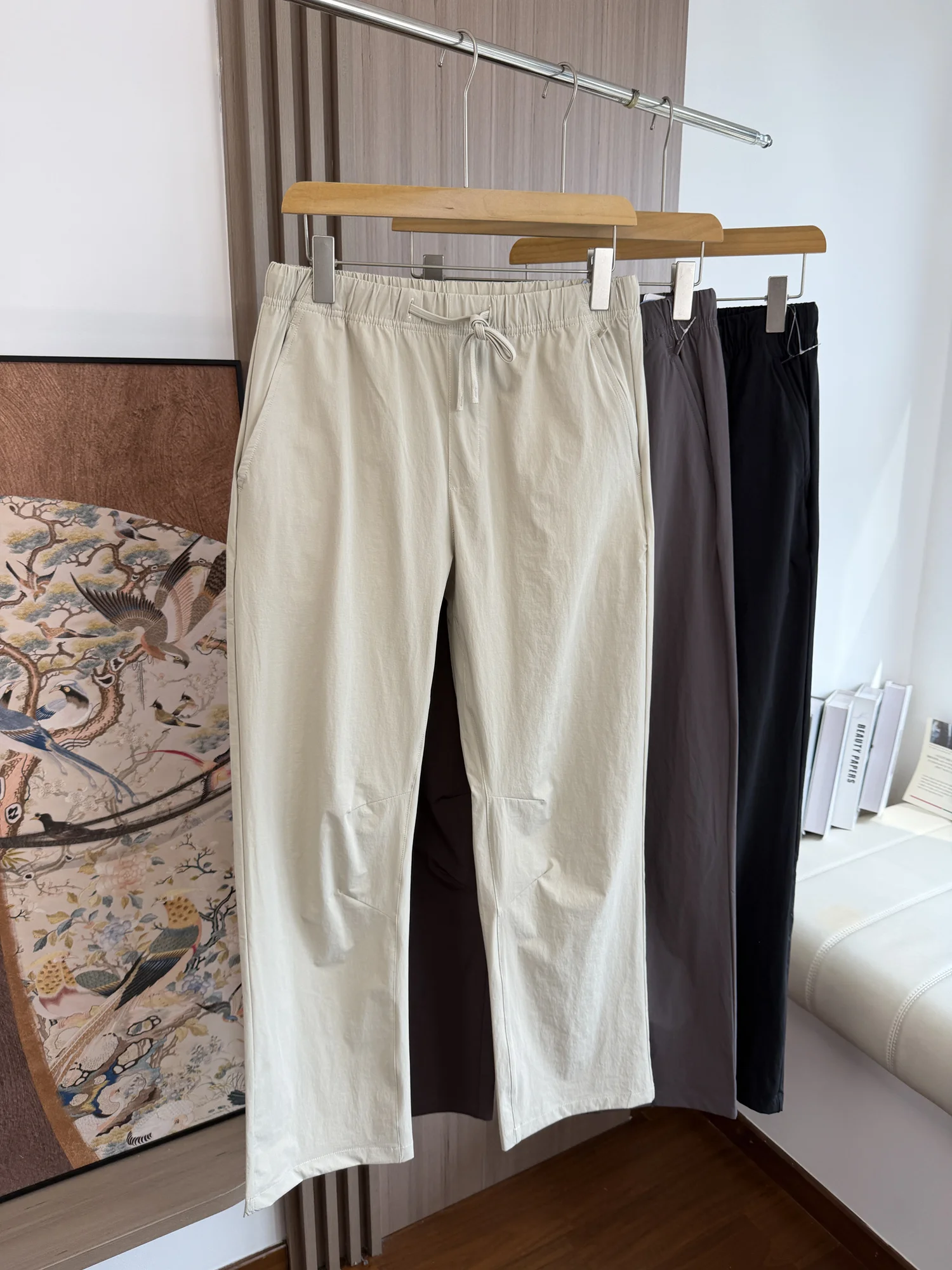 Outdoor Lightweight Men's Casual Pants Straight Leg Loose Fit Quick Dry Breathable Moisture Wicking Summer Cool Feeling
Outdoor Lightweight Men's Casual Pants Straight Leg Loose Fit Quick Dry Breathable Moisture Wicking Summer Cool Feeling