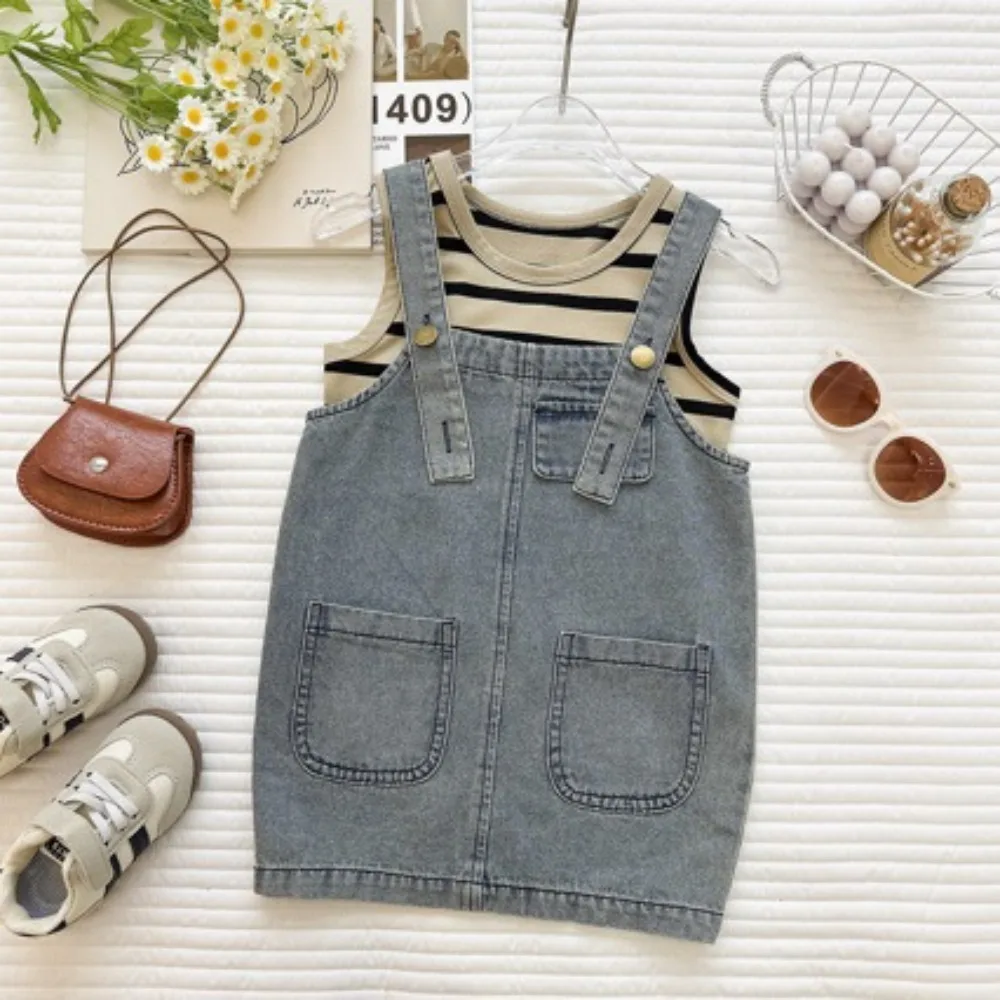 New Arrival Toddler Girl Casual Co-ord Lightweight Stripe Tank Top Denim Suspender Skirt Two Piece Set for 90-150cm
New Arrival Toddler Girl Casual Co-ord Lightweight Stripe Tank Top Denim Suspender Skirt Two Piece Set for 90-150cm
