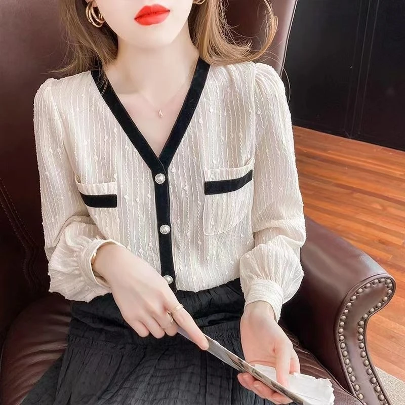 Shirts & Blouses for Women Fleece Y2k Fashion Youthful Elegant Basic Simple Cheap Stylish 2025 Streetwear New V Neck Woman Top
Shirts & Blouses for Women Fleece Y2k Fashion Youthful Elegant Basic Simple Cheap Stylish 2025 Streetwear New V Neck Woman Top