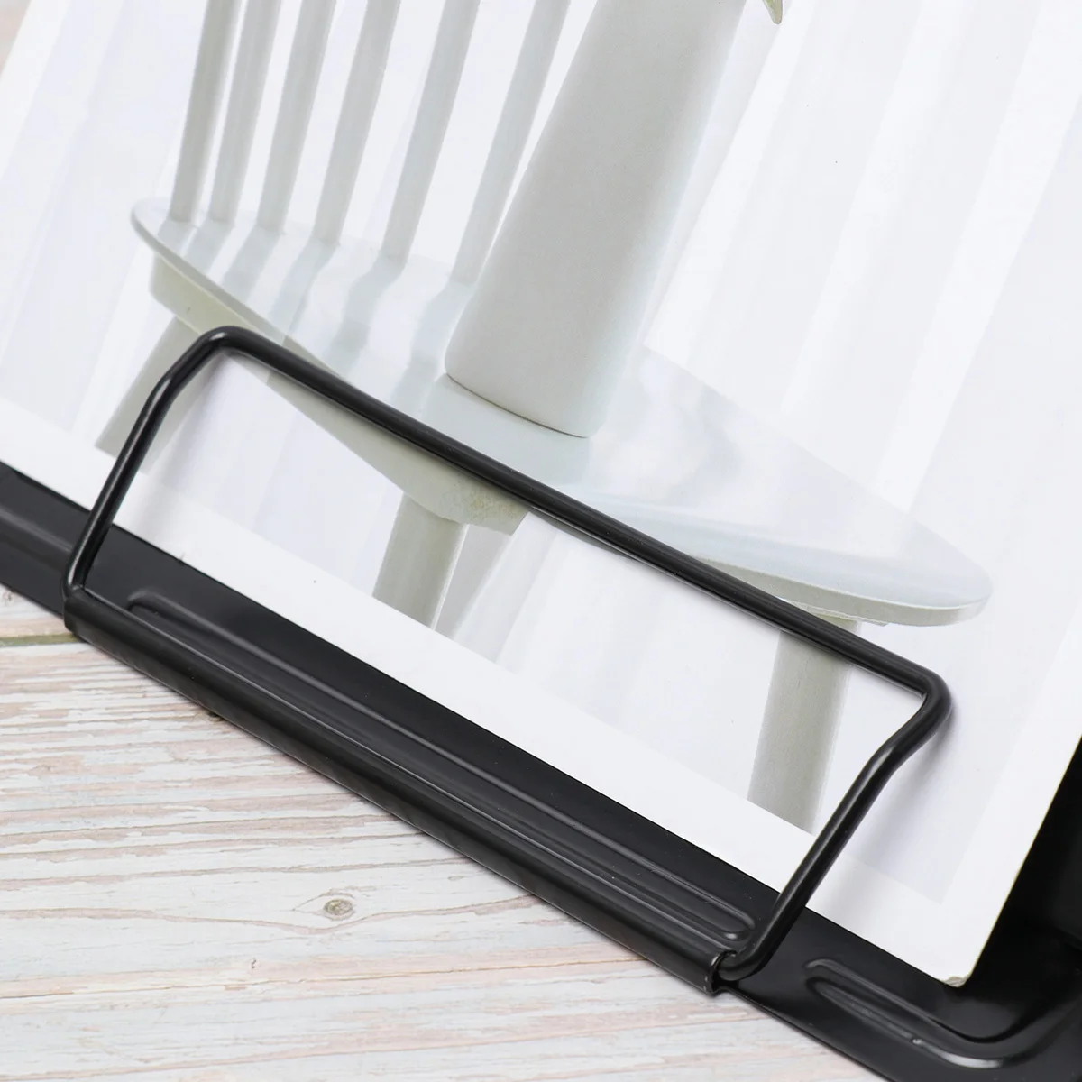 Metal Reading Rack Adjustable Book Stand Large Black Multifunctional Tablet Bracket for Writing Reading Office Home Dorm
Metal Reading Rack Adjustable Book Stand Large Black Multifunctional Tablet Bracket for Writing Reading Office Home Dorm