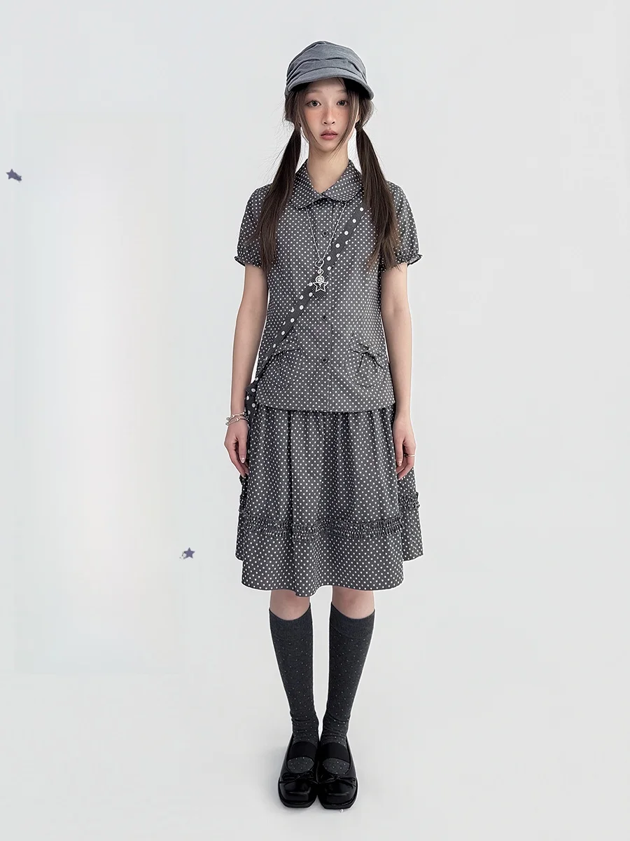 Gray Star Print Short Sleeve Shirt Set for Women Vintage College Style Light Design Sense Two Piece Summer Fashion Outfit
Gray Star Print Short Sleeve Shirt Set for Women Vintage College Style Light Design Sense Two Piece Summer Fashion Outfit