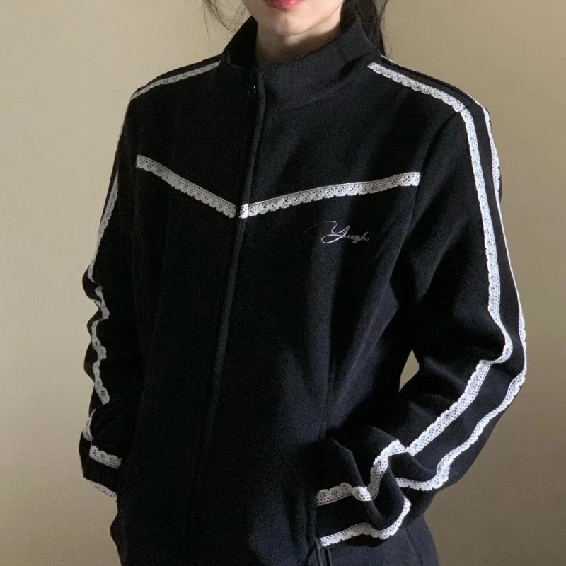 Casual Short Coats Women Long Sleeve Sportwear Y2k Clothing 2000s American Vintage Jacket Chic Korean Fashion Harajuku Top Chic
Casual Short Coats Women Long Sleeve Sportwear Y2k Clothing 2000s American Vintage Jacket Chic Korean Fashion Harajuku Top Chic