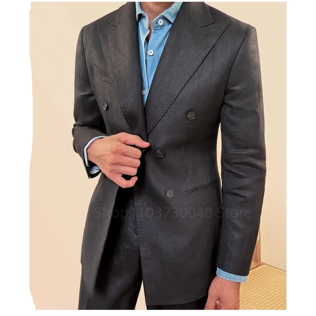 Элегантный мужской костюм-двойка Slim Fit: двубортный пиджак с острыми лацканами и брюки для свадьбы, деловых мероприятий, выпускного вечера, вечеринки
Элегантный мужской костюм-двойка Slim Fit: двубортный пиджак с острыми лацканами и брюки для свадьбы, деловых мероприятий, выпускного вечера, вечеринки