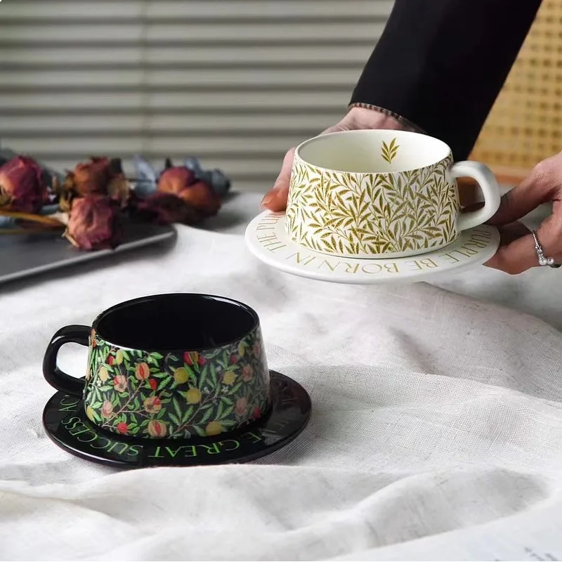 Coffee Cup Saucer Set Golden Wheat Ear Pomegranate Blossom Handmade Design Retro Exquisite High Appearance Home Porcelain Gift
Coffee Cup Saucer Set Golden Wheat Ear Pomegranate Blossom Handmade Design Retro Exquisite High Appearance Home Porcelain Gift