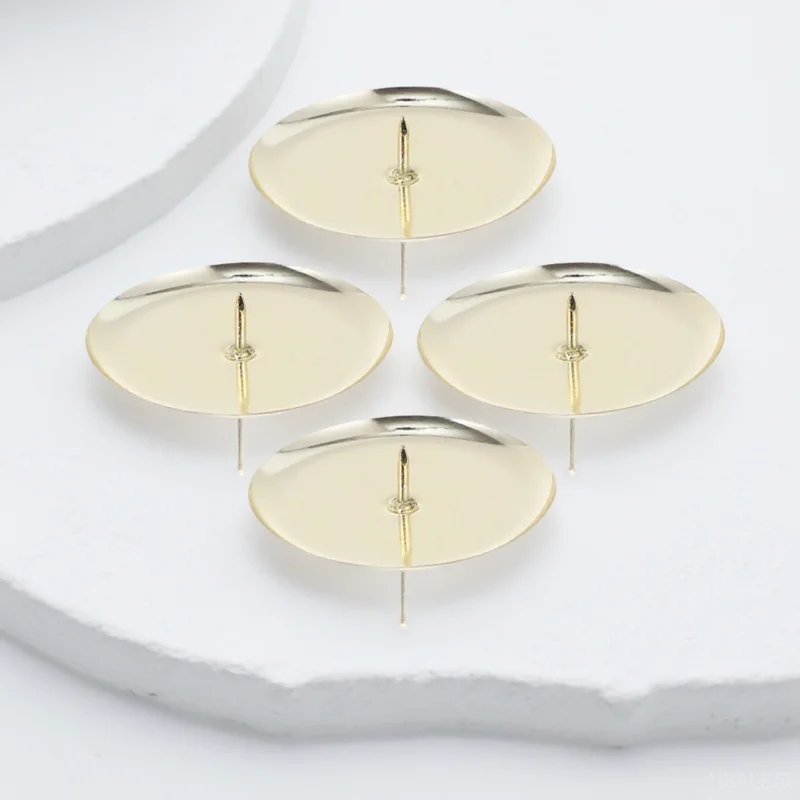 4pcs Holders Metal Tea Light Plate 6cm Golden Christmas Decor Pillar Candles nament Modern Candlestick Holders Table Base
4pcs Holders Metal Tea Light Plate 6cm Golden Christmas Decor Pillar Candles nament Modern Candlestick Holders Table Base