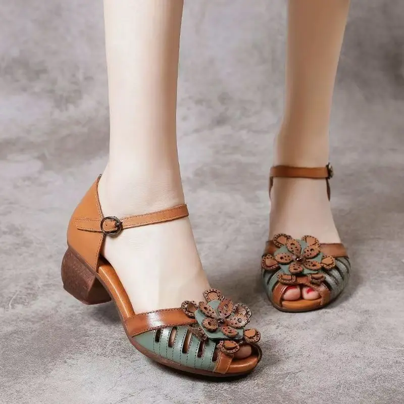 Women Ethnic Style Block Heel Flower Peep Toe Sandals Summer New Soft sole Non Slip Hollow Out Cover Heel Buckle Strap Sandals
Women Ethnic Style Block Heel Flower Peep Toe Sandals Summer New Soft sole Non Slip Hollow Out Cover Heel Buckle Strap Sandals