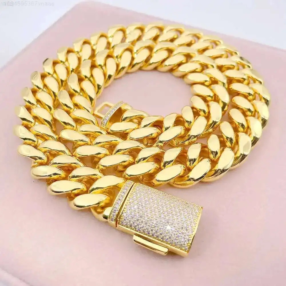Нержавеющая сталь 14k с PVD-покрытием для мужчин 12 мм 14 мм из нержавеющей стали кубинское звено цепи ожерелье Майами кубинская цепочка первоначальное ожерелье
Нержавеющая сталь 14k с PVD-покрытием для мужчин 12 мм 14 мм из нержавеющей стали кубинское звено цепи ожерелье Майами кубинская цепочка первоначальное ожерелье