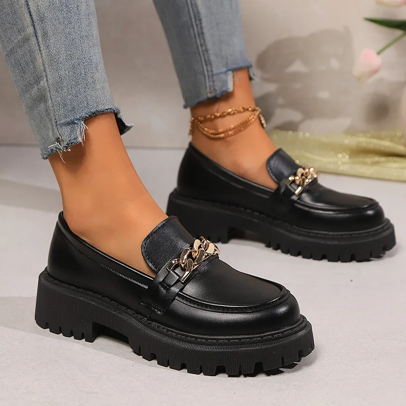 Vintage Metal Chain Platform Loafers Women 2025 Spring Slip On Pu Leather Flats Shoes Woman Thick Sole Dress Office Shoes Ladies
Vintage Metal Chain Platform Loafers Women 2025 Spring Slip On Pu Leather Flats Shoes Woman Thick Sole Dress Office Shoes Ladies